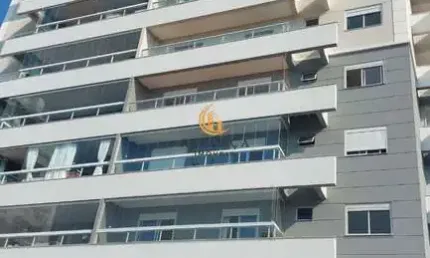 Apartamento à venda no bairro Barreiros - São José/SC