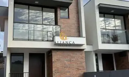 Casa com 3 quartos à venda na Rua Manoel Marques Júnior, Serraria, São José