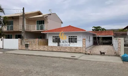 Casa com 4 quartos à venda na Rua João Martiniano Rodrigues, Praia João Rosa, Biguaçu