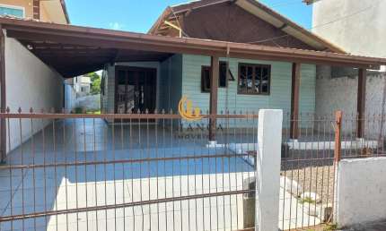 Casa com 2 quartos à venda na Rua Maurino Prim, Forquilhas, São José