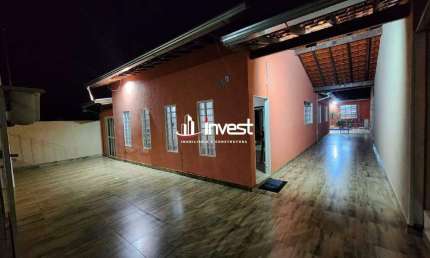 Casa a venda no Bairro Grande Horizonte com 3 quartos sendo uma suíte.