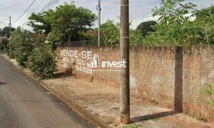 Terreno localizado entre a Av. Guilherme Ferreira e a Av. Nelson Freire, são 720 m².