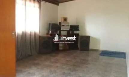 Excelente imovel com 3 lojas comerciais no bairro Boa Vista.