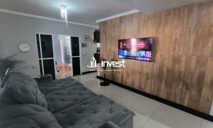 Ótima casa toda reformada no Vainice Andrade com 3 quartos sendo uma suíte.