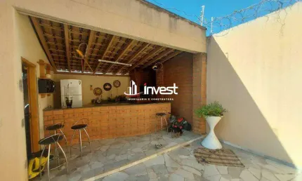 LINDA CASA EM LOCALIZAÇÃO PRIVILEGIADA PRÓXIMA AO CENTRO DA CIDADE