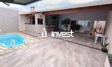 Casa a venda no Jardim Nenê Gomes com 3 quartos e piscina