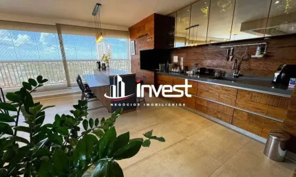 Apartamento de 200 m2 tendo 3 suítes, salas amplas, varanda gourmet com churrasqueira a carvão e 3 vagas de garagem.