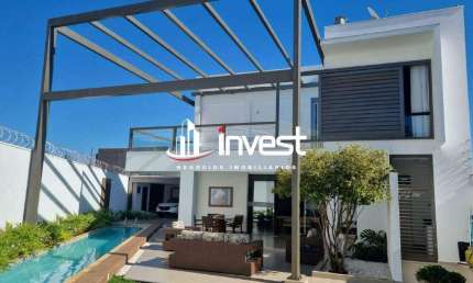 Casa com três suítes piscina varanda gourmet bairro Santa Maria