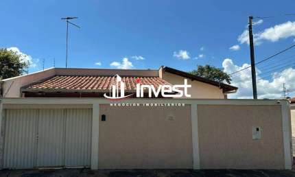 Casa com 3 quartos à venda no Conjunto Pontal, Uberaba 