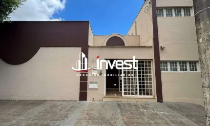 Excelente Casa Comercial para Locação – Localização Privilegiada na Avenida Mais Valorizada de Uberaba