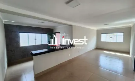 Casa com excelente localização no bairro universitário quatro quartos sendo uma suíte