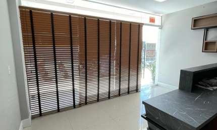 Sala comercial com 1 sala para alugar na Rua 3130, Centro, Balneário Camboriú