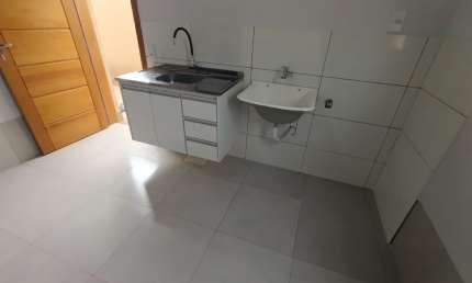 Aluga-se Excelente Kitinete - Setor Serrinha - Proximo a TV Anhanguera