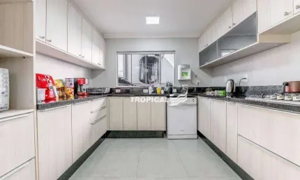 Casa com 3 dormitórios à venda, 219 m² por R$ 1.095.000,00 - Tribess - Blumenau/SC