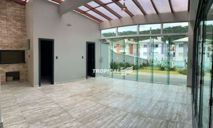 Casa com 5 dormitórios à venda, 364 m² por R$ 1.300.000 - Bela Vista.