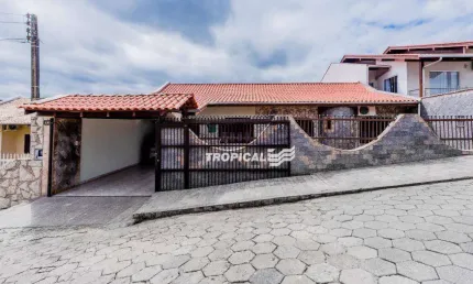 Casa com 3 dormitórios à venda, 478 m² por r$ 1.200.000,00 - fortaleza - blumenau/sc