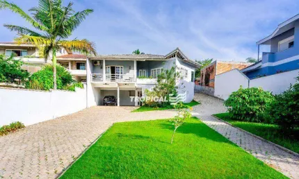 Casa com 4 dormitórios à venda, 261 m² por R$ 2.100.000,00 - Garcia - Blumenau/SC