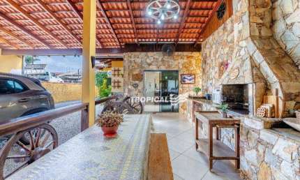 Casa com 3 dormitórios à venda, 230 m² por R$ 850.000,00 - Passo Manso - Blumenau/SC