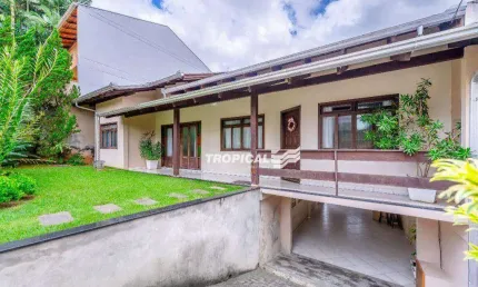 Casa com 3 dormitórios para alugar por R$ 4.080,00/mês - Escola Agrícola - Blumenau/SC