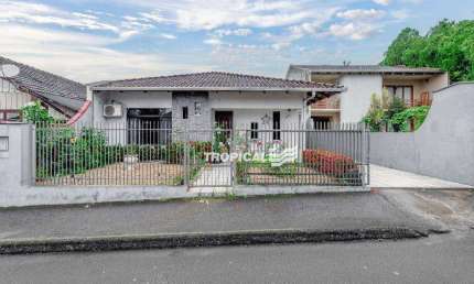 Casa com 4 dormitórios à venda, 114 m² por R$ 1.100.000,00 - Escola Agrícola - Blumenau/SC