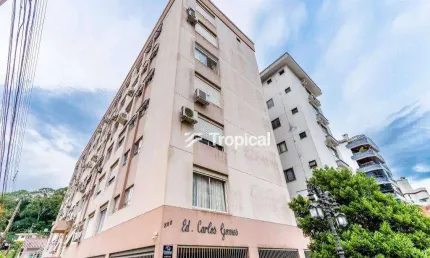 Apartamento com 1 dormitório para alugar, 45 m² por R$ 1.820,93/mês - Ponta Aguda - Blumenau/SC
