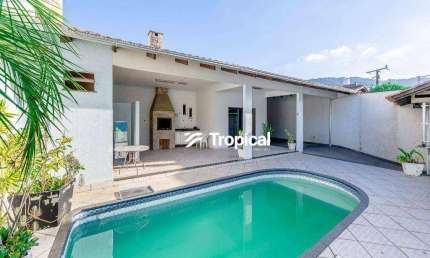 Casa com 4 dormitórios, 220 m² - venda por R$ 1.150.000,00 ou aluguel por R$ 5.703,09/mês - Garcia - Blumenau/SC