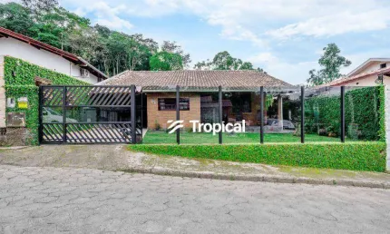 Casa com 3 dormitórios à venda, 136 m² por R$ 695.000,00 - Água Verde - Blumenau/SC