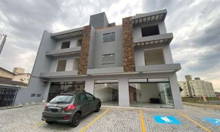 Sala comercial com 1 sala para alugar na Rua Janaúba - De 379/380 Ao Fim, 685, Jardim Iririú, Joinville