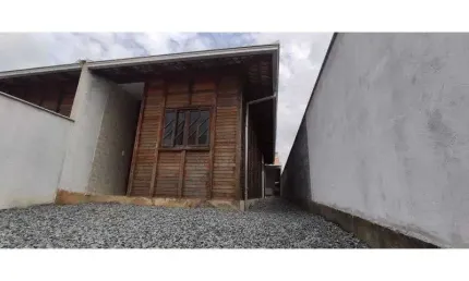 Casa com 2 quartos para alugar na Araquari, 144, Porto Grande, Araquari