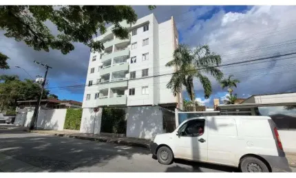 Apartamento com 3 quartos para alugar na Rua Iguaçu, 322, Santo Antônio, Joinville