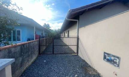 Casa com 1 quarto para alugar na Rua Antônio Alves, 721, Morro do Meio, Joinville