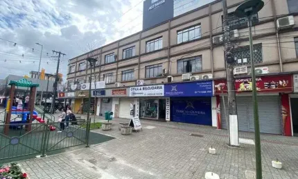 Sala comercial para alugar na Rua Nove de Março, 337, Centro, Joinville