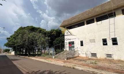 Casa comercial para alugar na Rua Maceió, 100, Boa Vista, Londrina, 4136 m2 por R$ 70.000