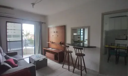 OPORTUNIDADE!!! AMPLO APARTAMENTO Á VENDA NO CENTRO - R$ 330 MIL  Á 80MTS DA PRAIA!!