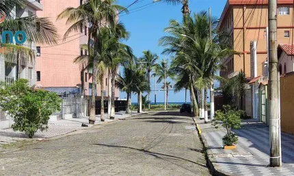335mil a vista - casa de 2 dormitórios com 1 suíte e garagem 100m da  praia do  jardim imperador