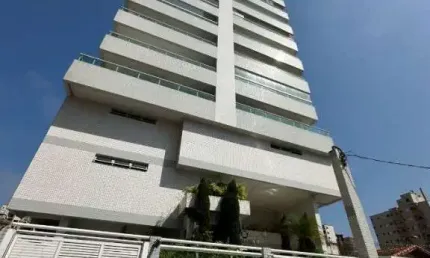Apenas 3 quadras da praia - aceita financiar pelo banco de sua preferencia 
lazer completo - churrasqueira na sacada