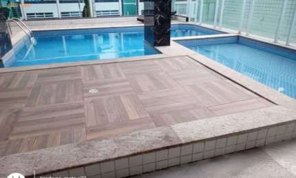 Cobertura de 03 dormitórios, à 300 metros da praia, com sacada gourmet, 3 vagas, piscina e muito mais!!