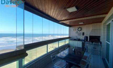 Apartamento frente mar, 3 suites, dependência de empregada com banheiro, lavabo, sacada gourmet, andar alto. Imperdível - R$ 1.069,000,00