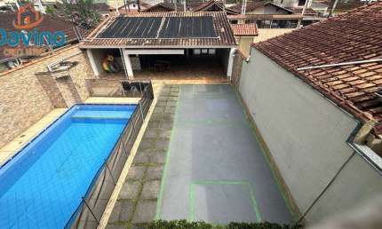 890mil - Casa Isolada na Praia do Jardim Real - 3 DORMITÓRIOS - PISCINA.