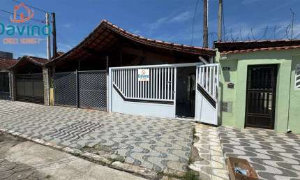 420MIL - CASA GEMINADA PRÓXIMO A PRAIA DO MARACANÃ - 2 DORMITÓRIOS SENDO 1 SUÍTE CHURRASQUEIRA