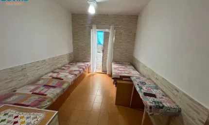 1300 PACOTE MENSAL - KITNET PERTINHO DA PRAIA NO BAIRRO DA GUILHERMINA APENAS SEMI MOBILIADA