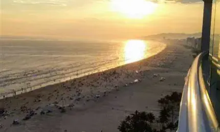 BELÍSSIMO APARTAMENTO FRENTE MAR, ALTO PADRÃO COM DUAS SUÍTES, LAZER COMPLETO, R$1.600.000,00 À VISTA OU FINANCIAMENTO BANCÁRIO