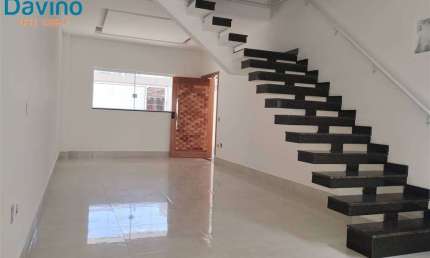 SOBRADO DE ALTO PADRÃO 
3 DORMITÓRIOS, ESPAÇO GOURMET COM CHURRASQUEIRA E PISCINA POR R$800.000,00 À VISTA OU FINANCIAMENTO BANCÁRIO, ESTUDA PERMUTA