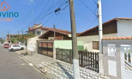 CASA GEMINADA ZONA 2 - 2 QUARTOS - GARAGEM - 600 METROS DA PRAIA DO JARDIM REAL.