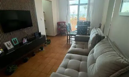 *novidade* apartamento há 50 metros do mar da vila caiçara.