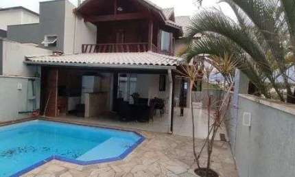 Apartamento com 4 Quarto(s) e 4 banheiro(s) para Alugar, 270 m² por R$ 5400 / Mês