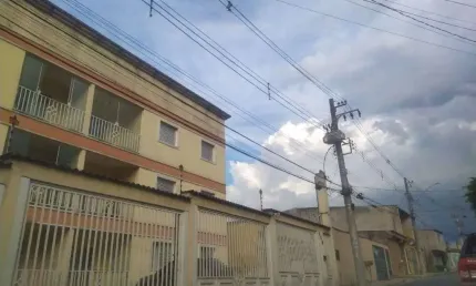 Apartamento com 2 Quarto(s) e 1 banheiro(s) para Alugar, 56 m² por R$ 1000 / Mês