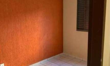 Apartamento com 3 Quarto(s) e 1 banheiro(s) para Alugar, 69 m² por R$ 1240 / Mês