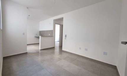 Apartamento com 2 Quarto(s) e 1 banheiro(s) para Alugar, 44 m² por R$ 1000 / Mês