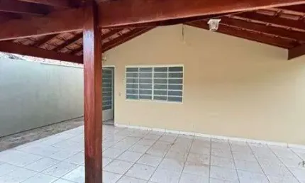 Casa com 2 Quarto(s) e 1 banheiro(s) para Alugar, 100 m² por R$ 1290 / Mês